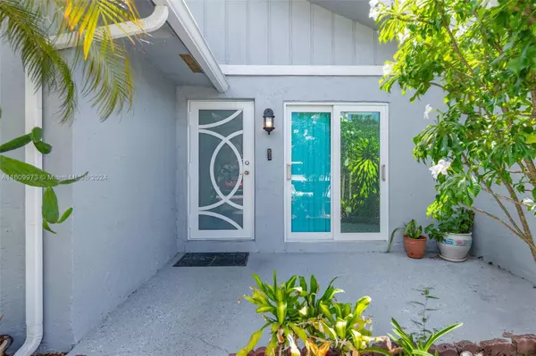 Dania Beach, FL 33314,5415 SW 43rd Ter