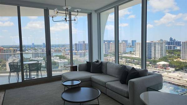 Sunny Isles Beach, FL 33160,16901 Collins Ave #2005