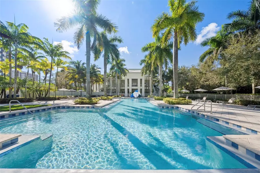 5300 NW 87th Ave #1313, Doral, FL 33178