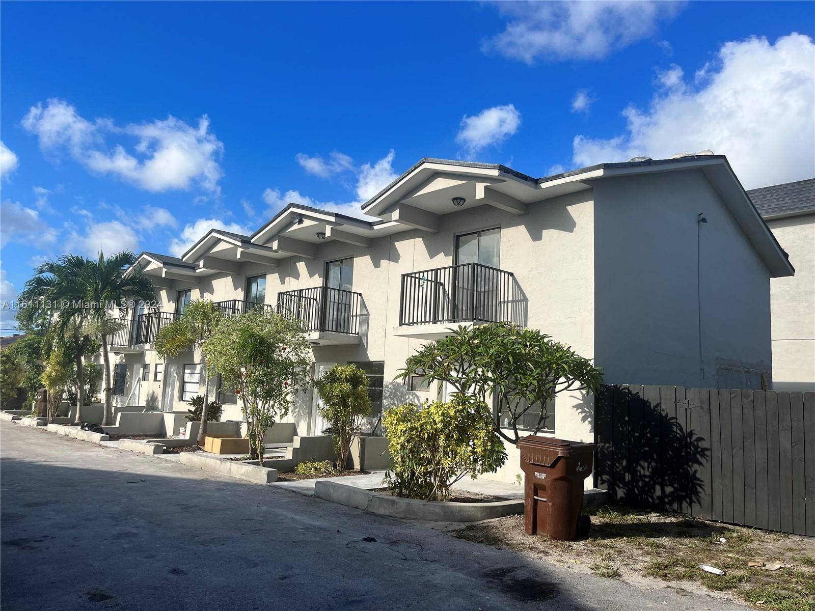 324 W 74th Pl, Hialeah, FL 33014