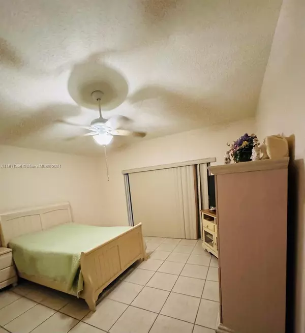 Miami, FL 33182,1141 NW 127th Ct