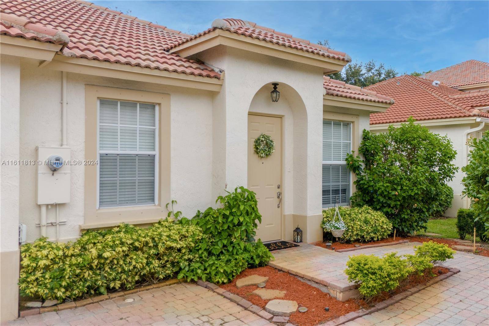 Pembroke Pines, FL 33024,7961 NW 20th St #0