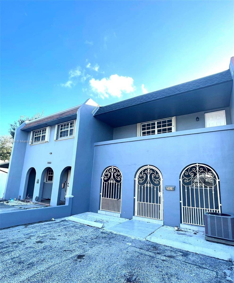 7010 W 2nd Way #7010, Hialeah, FL 33014