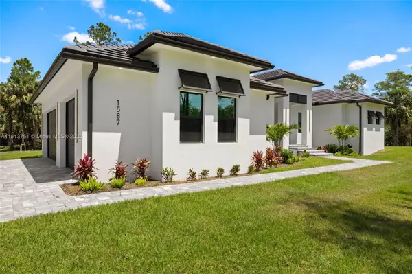 Naples, FL 34120,1587 W GOLDEN GATE BLVD