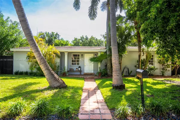 Key Biscayne, FL 33149,785 Fernwood Rd
