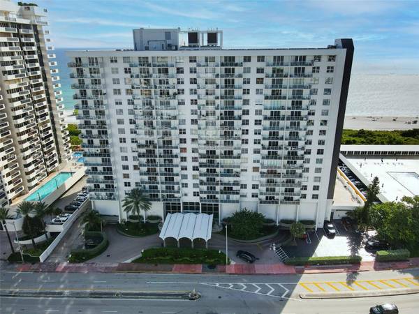 5701 Collins Ave #301, Miami Beach, FL 33140