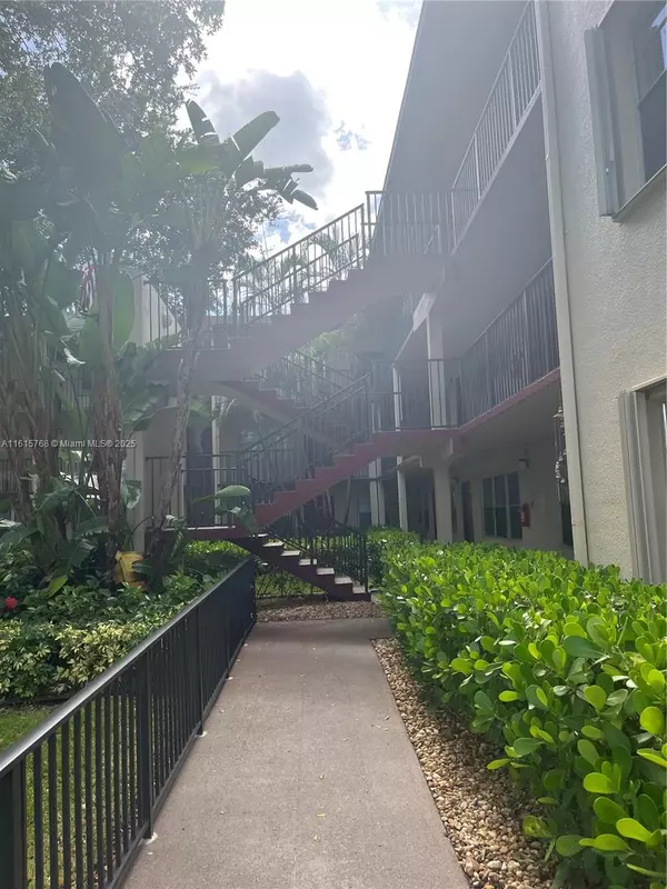 Pembroke Pines, FL 33027,200 SW 132nd Way #204L