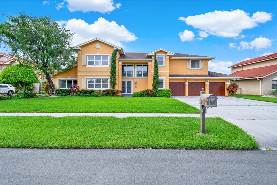 19930 NW 8th St, Pembroke Pines, FL 33029