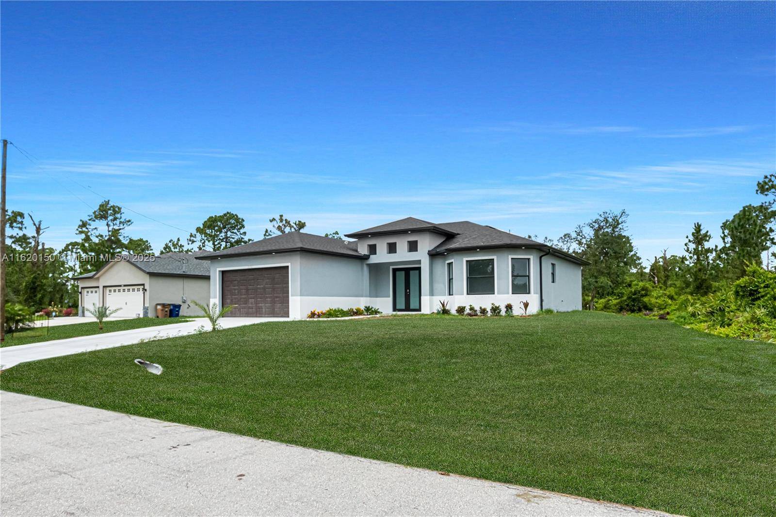 Lehigh Acres, FL 33974,570 Sherwood Ave S