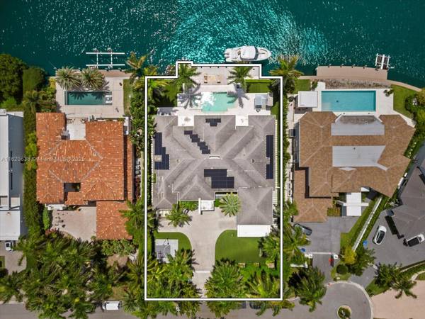 Golden Beach, FL 33160,224 S Island Is