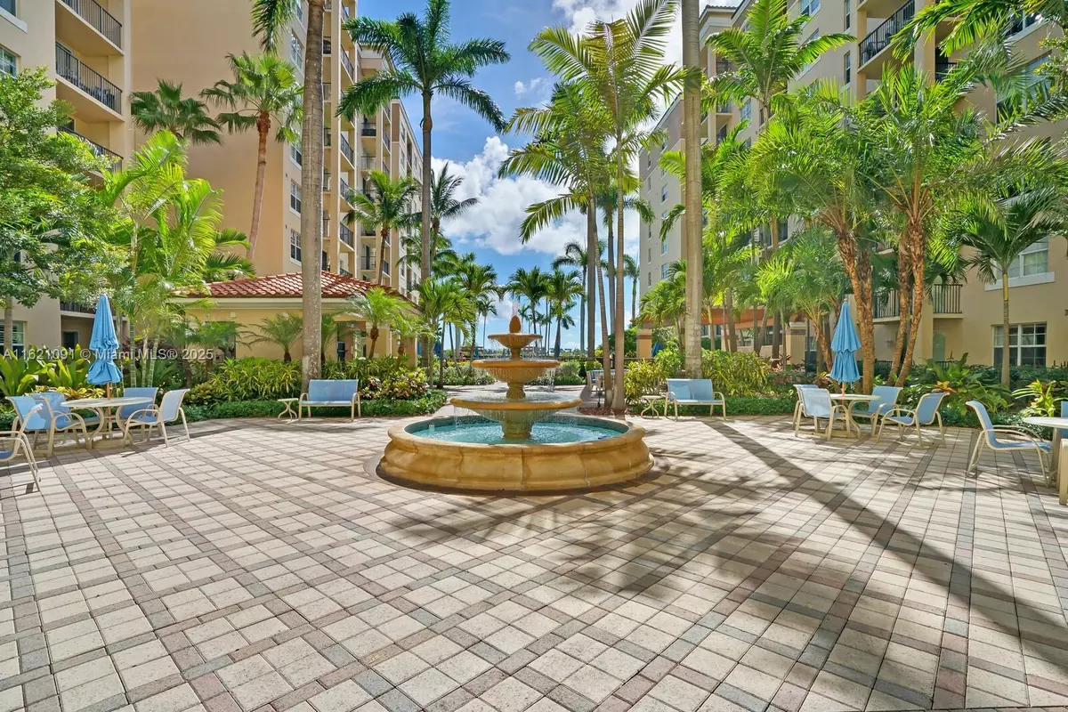 West Palm Beach, FL 33407,1801 N Flagler Dr #716