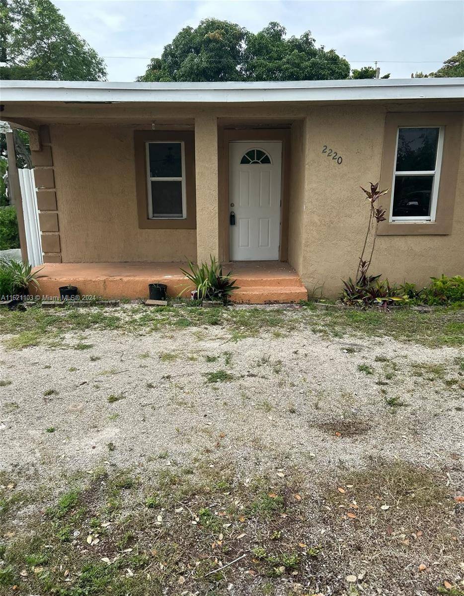 2220 NW 152nd St, Miami Gardens, FL 33054