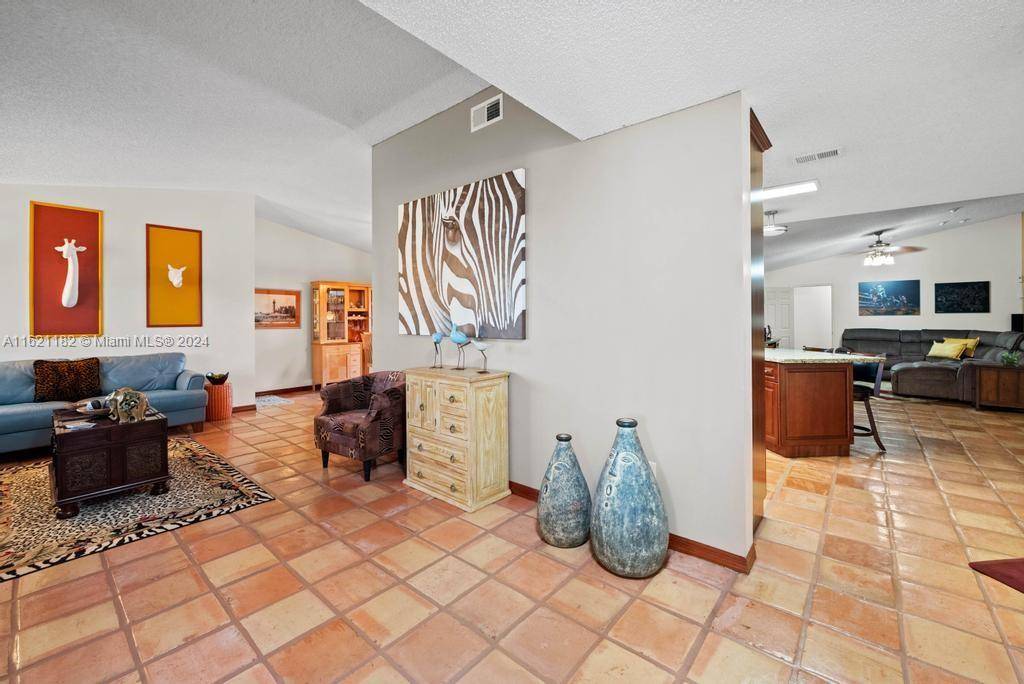Davie, FL 33331,15833 Stonetower St