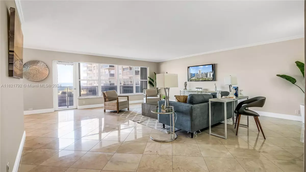 Fort Lauderdale, FL 33308,3500 Galt Ocean Dr #210