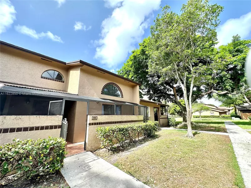 2305 NW 36th Ave #2305, Coconut Creek, FL 33066