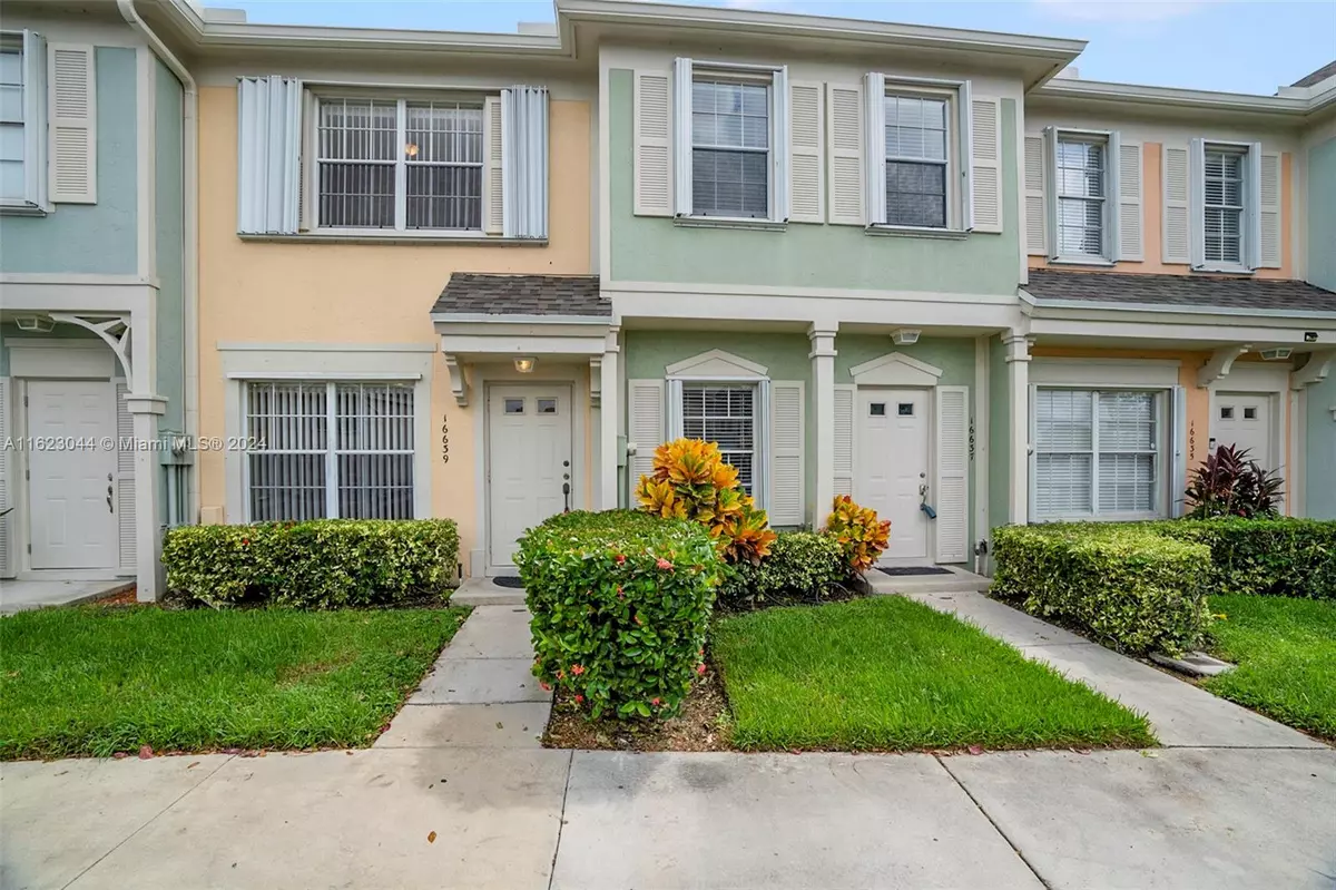 Weston, FL 33326,16639 Hemingway Dr