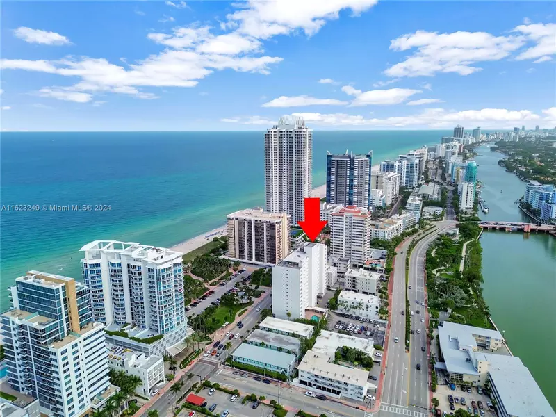 6450 Collins Ave #206, Miami Beach, FL 33141