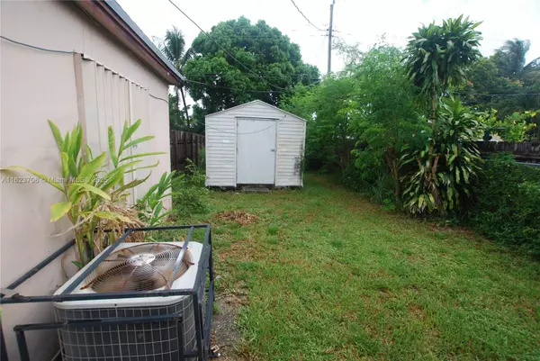 North Miami Beach, FL 33162,1801 NE 176th St