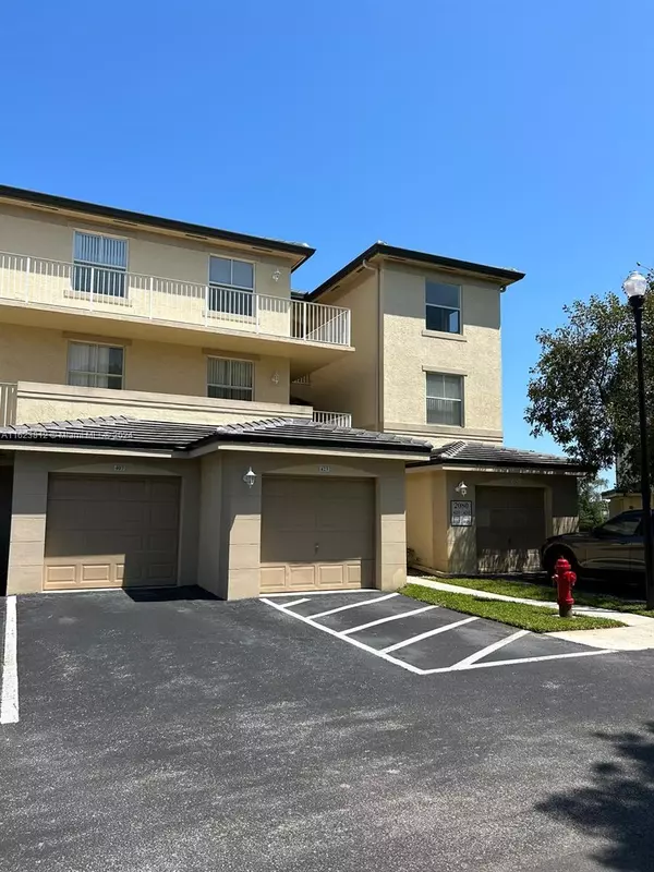 2080 Greenview Shores Blvd #407, Wellington, FL 33414