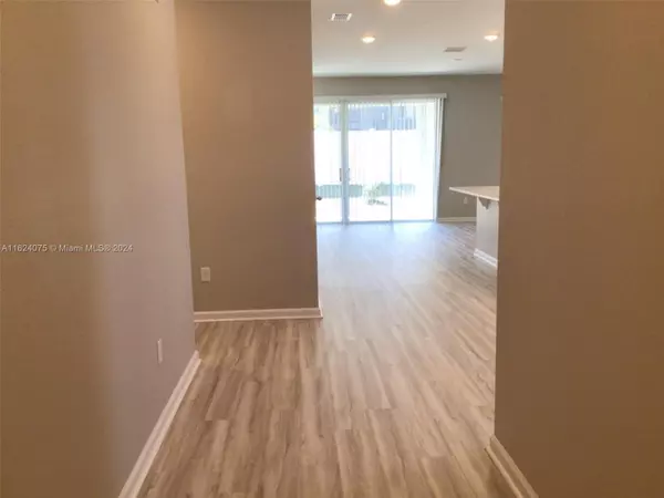 Other City - In The State Of Florida, FL 34748,8073 CHERRYSTONE ST.