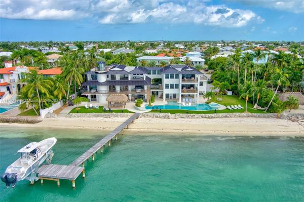 195 15th Cir, Key Colony, FL 33050