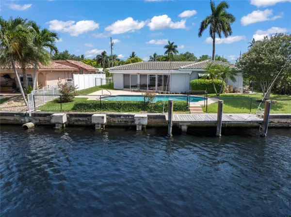 Pompano Beach, FL 33060,321 SE 4th St