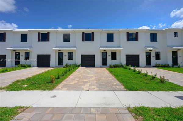 848 SW 1st St, Florida City, FL 33034