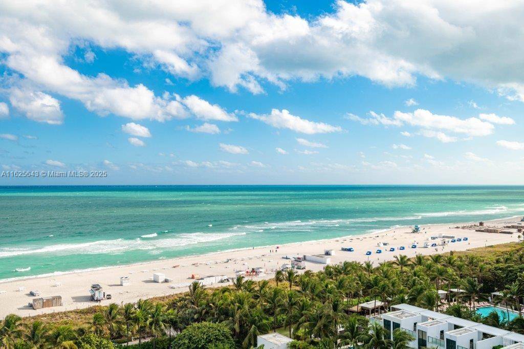 Miami Beach, FL 33139,2301 Collins Ave #1204