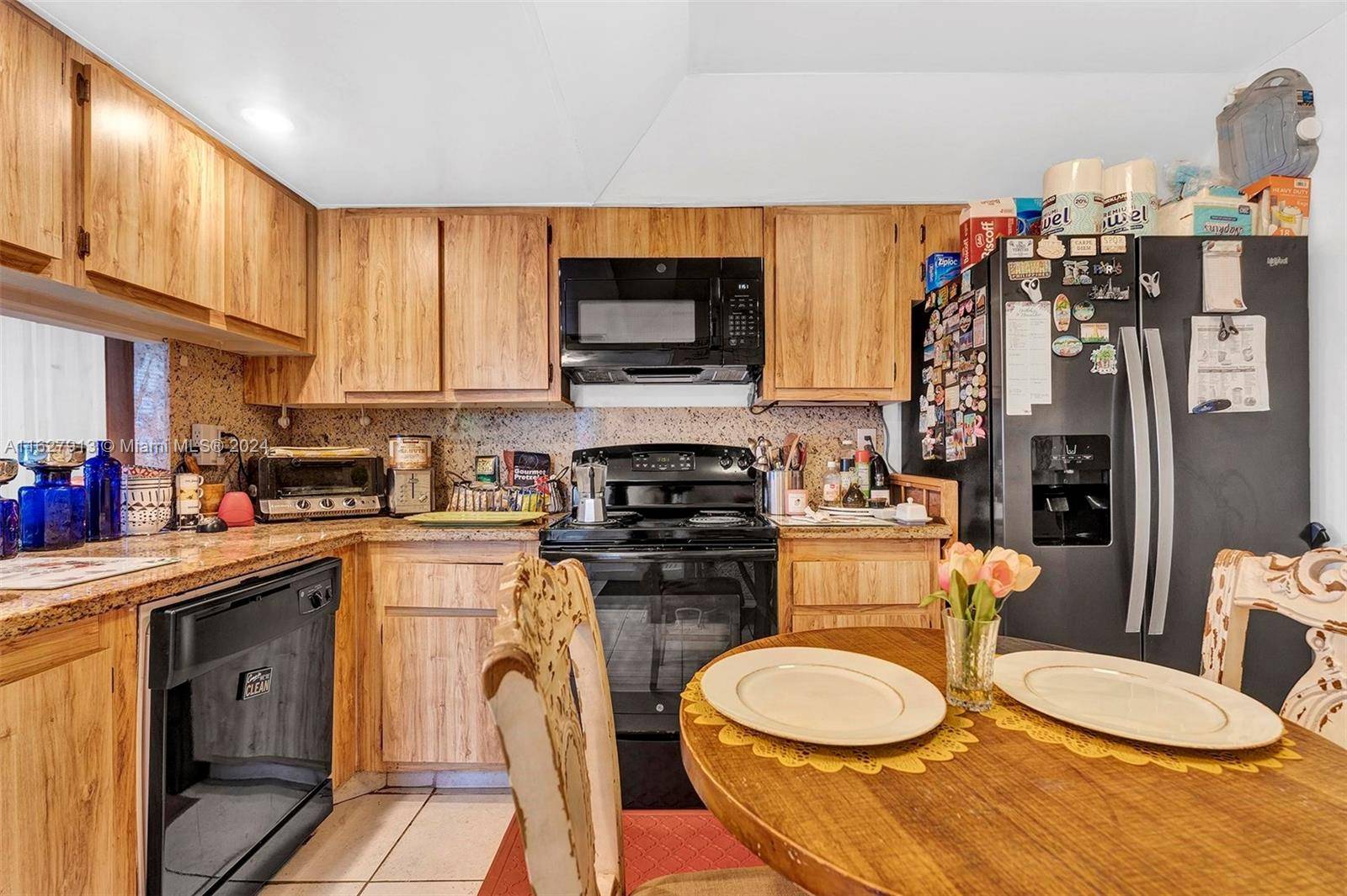 Plantation, FL 33324,100 NW 76th Ave #201-2