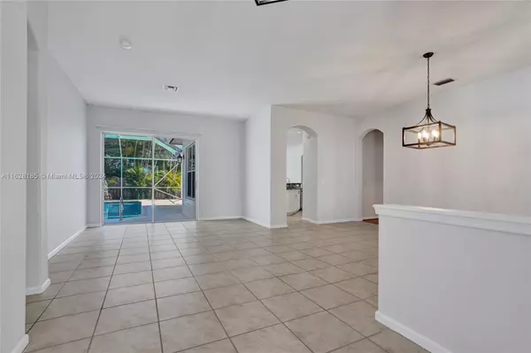 Lake Worth, FL 33467,7010 Oakshire Ct