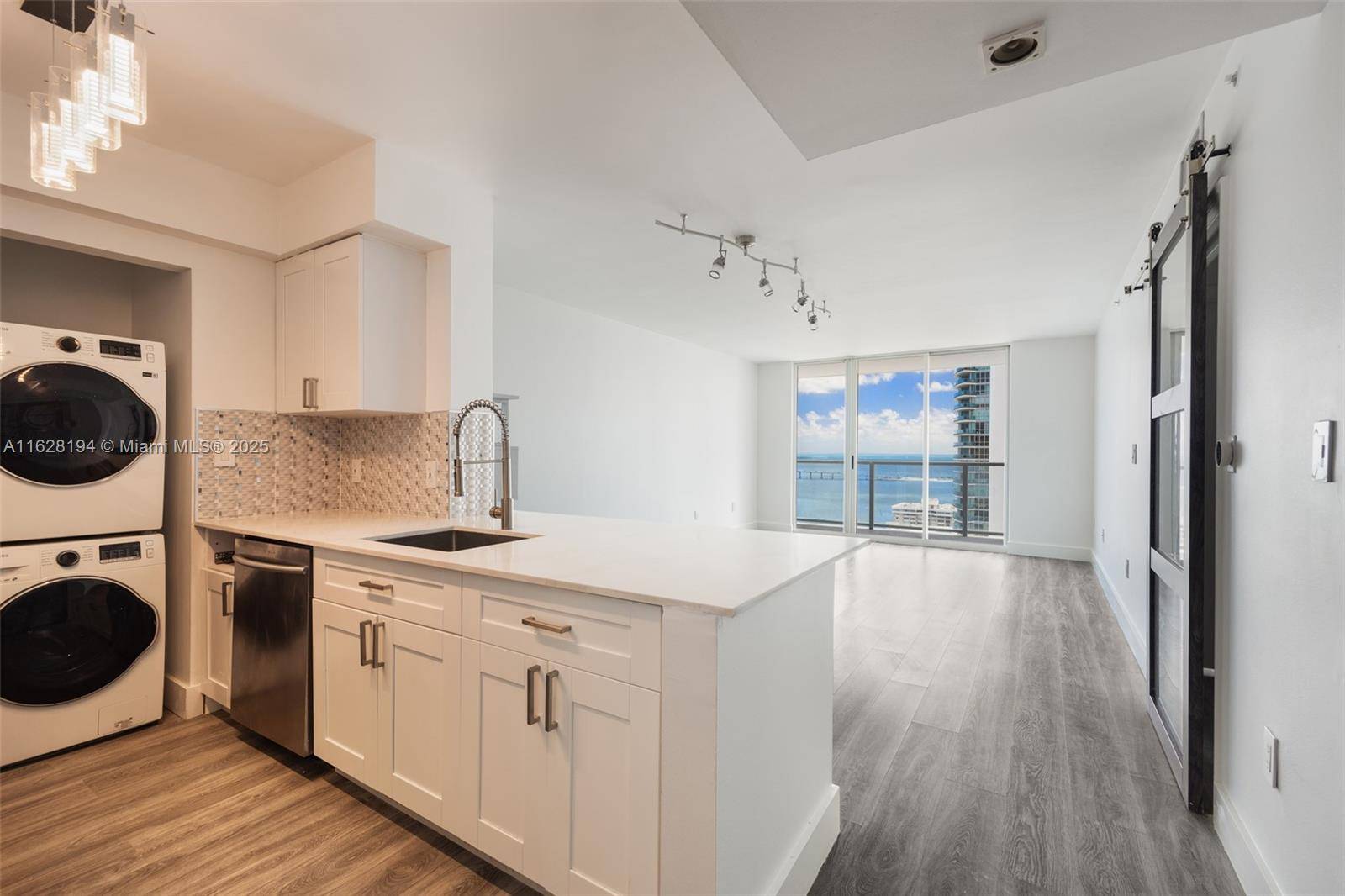 Miami, FL 33131,1155 Brickell Bay Dr #2907