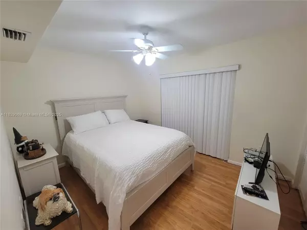South Miami, FL 33143,7101 SW 67th Ave #1