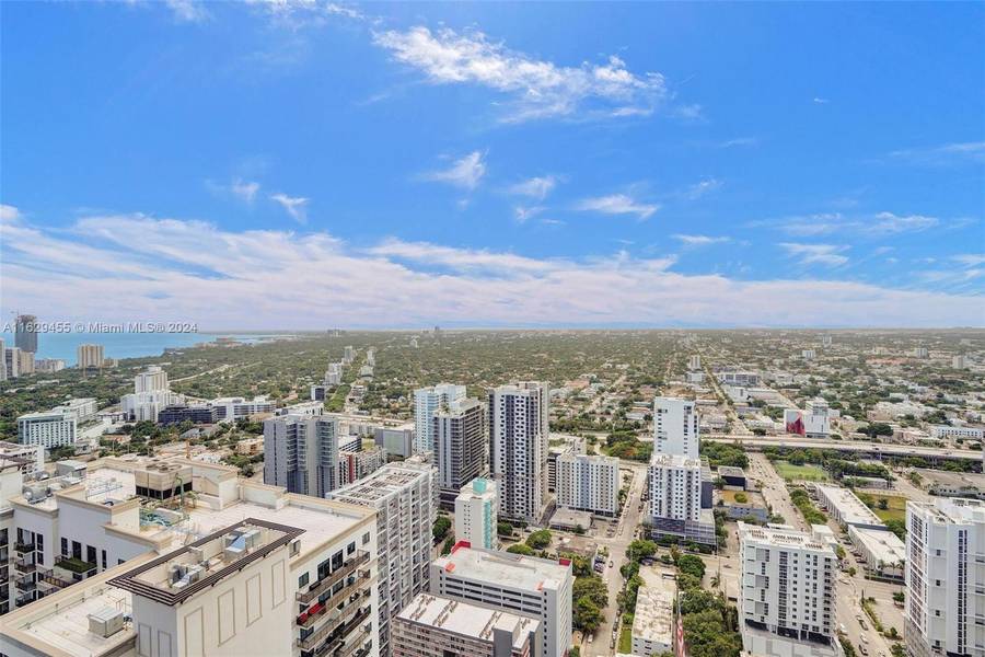 55 SW 9th St #4408, Miami, FL 33130