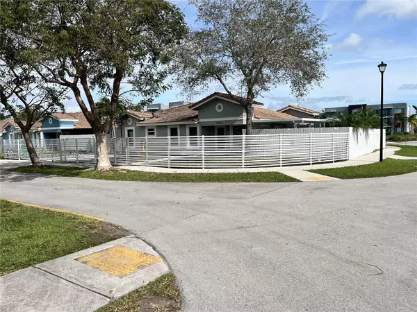 26161 SW 138th Ct Rd, Homestead, FL 33032