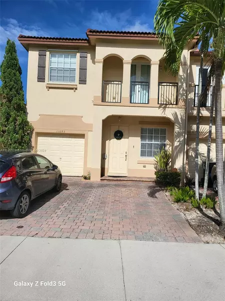 13285 SW 128th Psge #13285, Miami, FL 33186