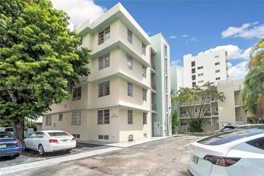 1751 Washington Ave #2F, Miami Beach, FL 33139