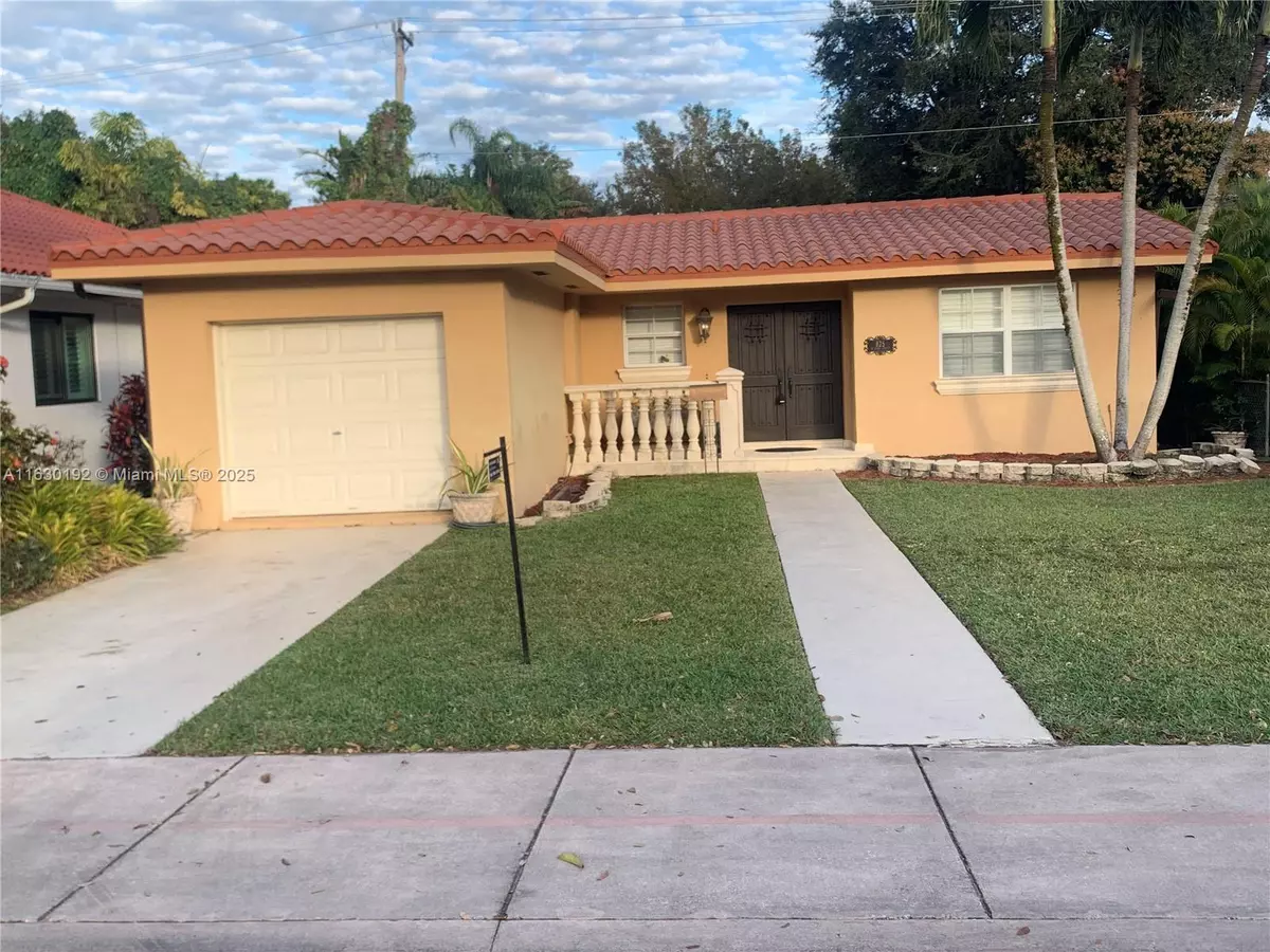 Coral Gables, FL 33134,825 El Rado St
