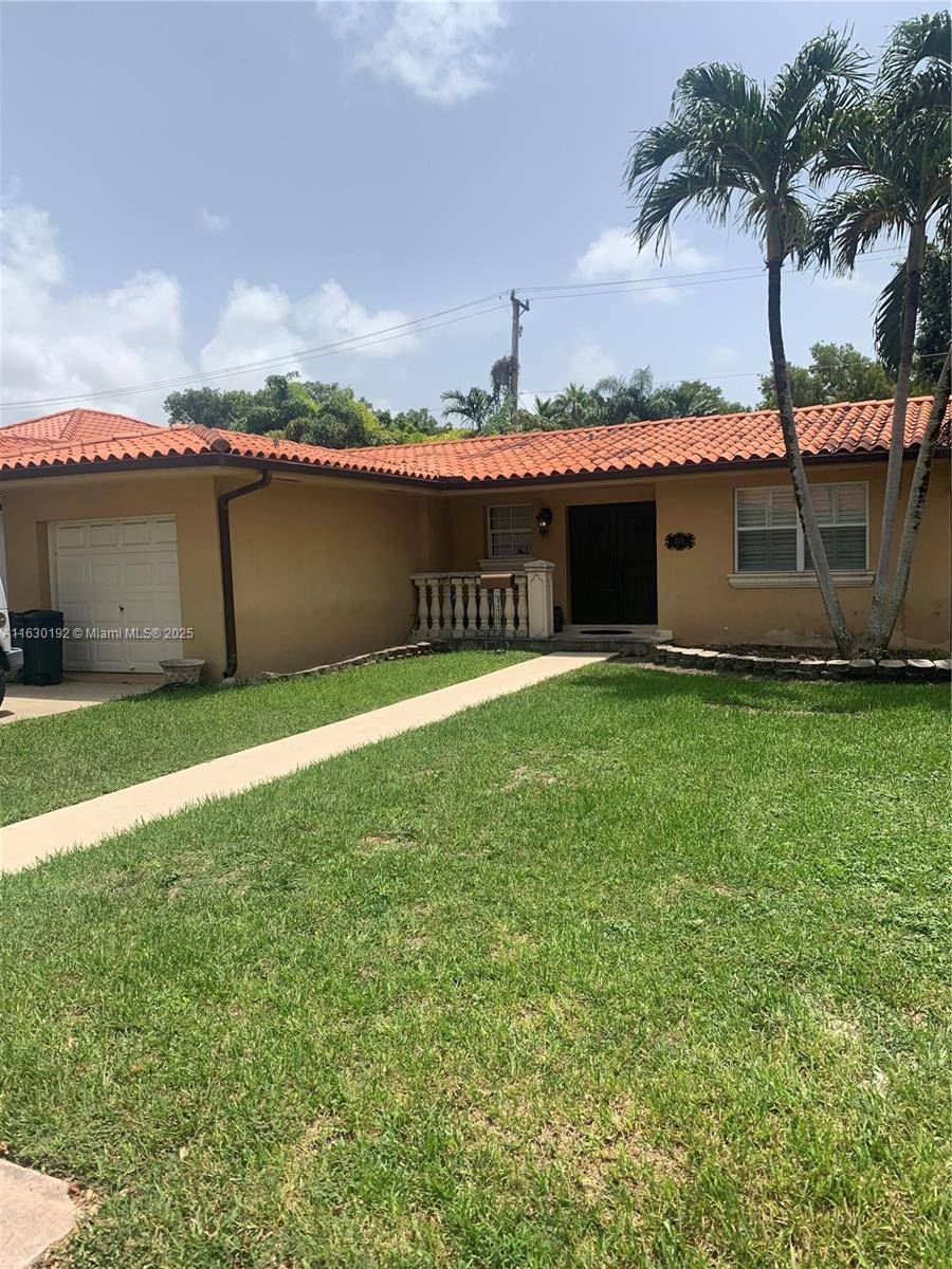 Coral Gables, FL 33134,825 El Rado St