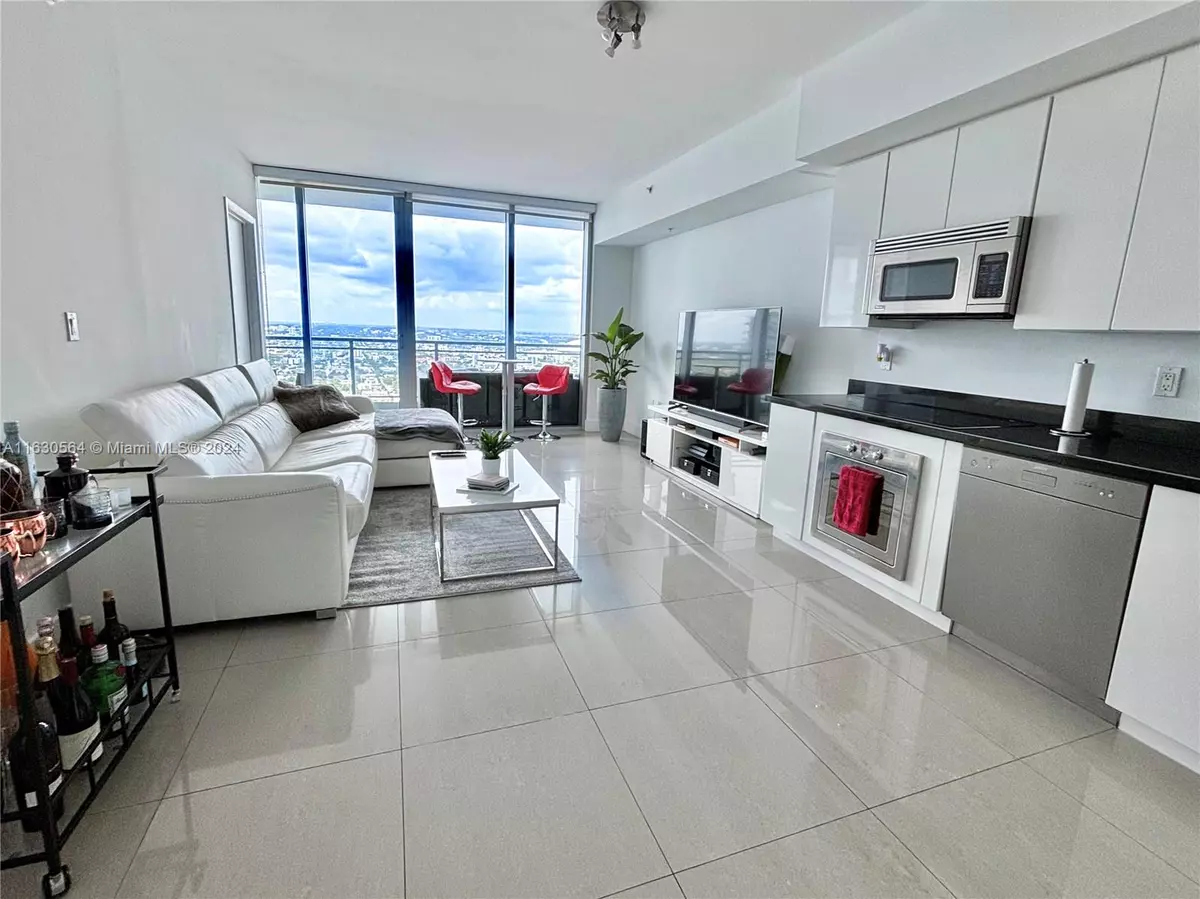 Miami, FL 33130,92 SW 3 ST #4407