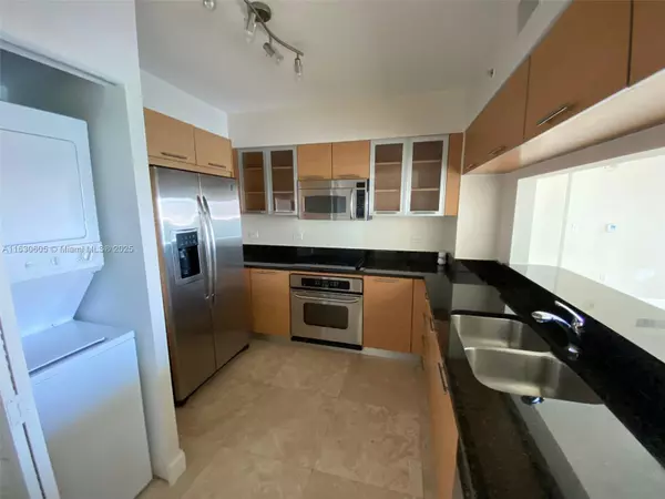 Miami, FL 33131,31 SE 5th St #1601