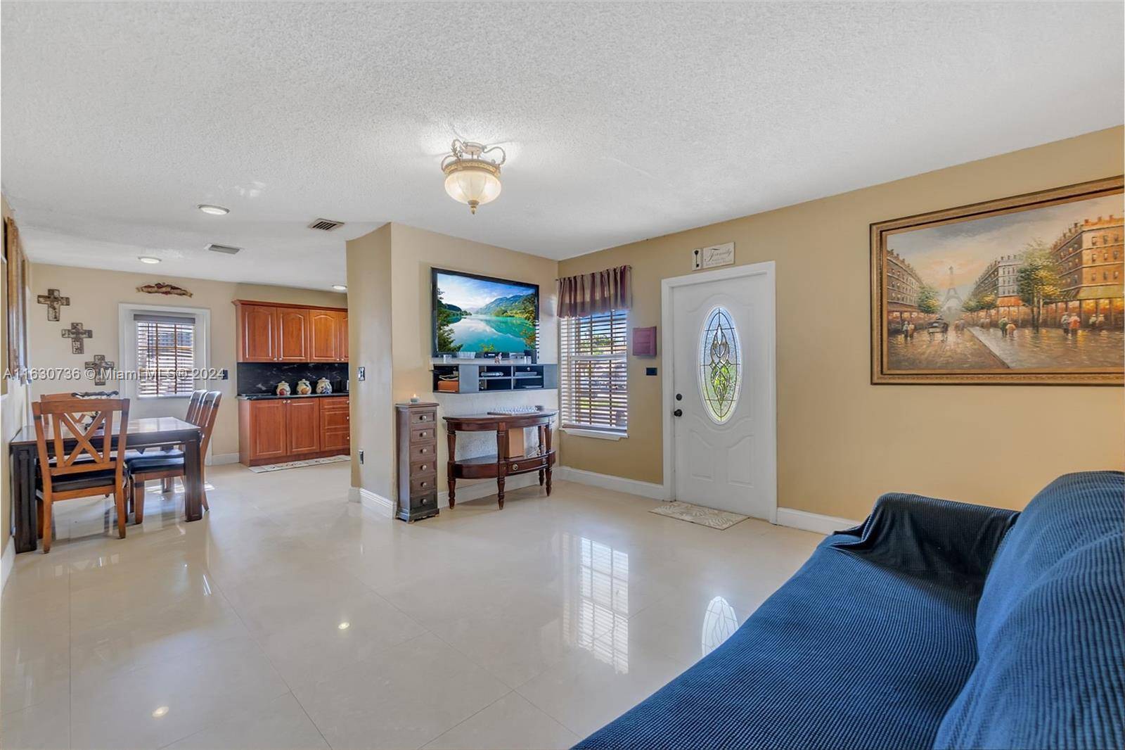 Hialeah, FL 33015,7884 NW 175th St