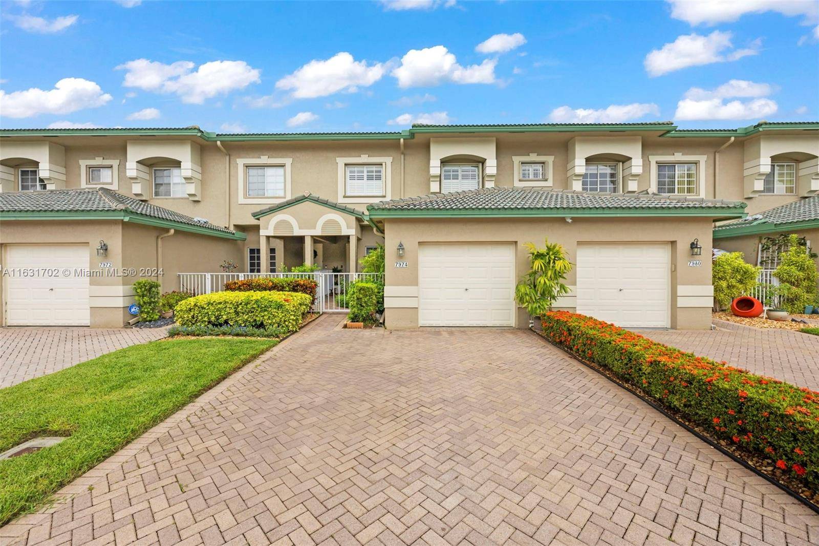 7974 W Exeter Blvd W #102, Tamarac, FL 33321