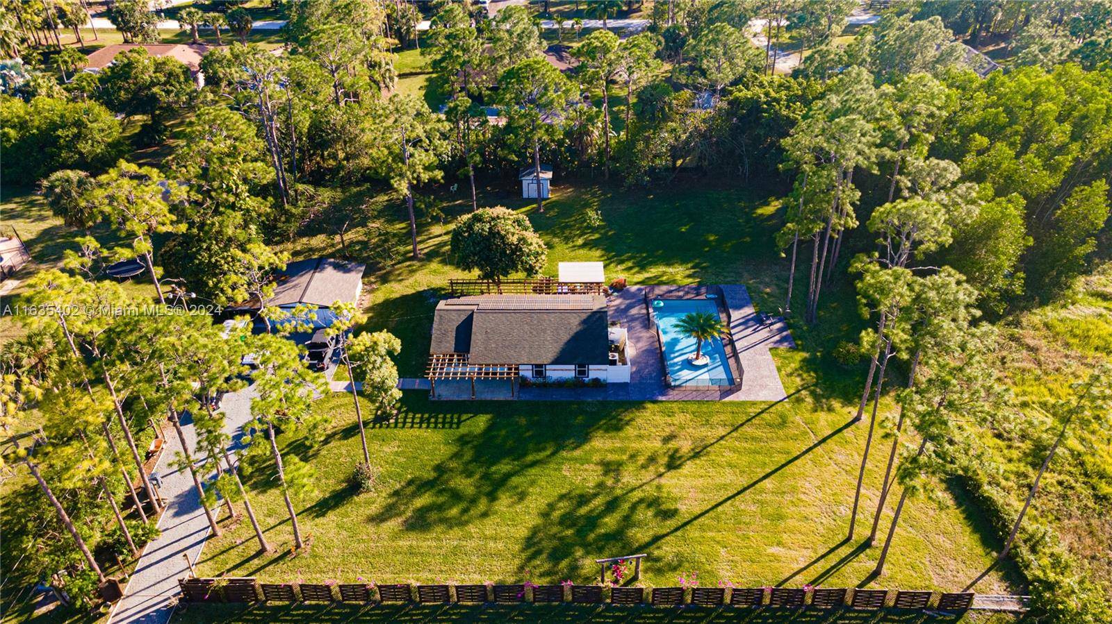17180 N 64th Pl N, Loxahatchee, FL 33470