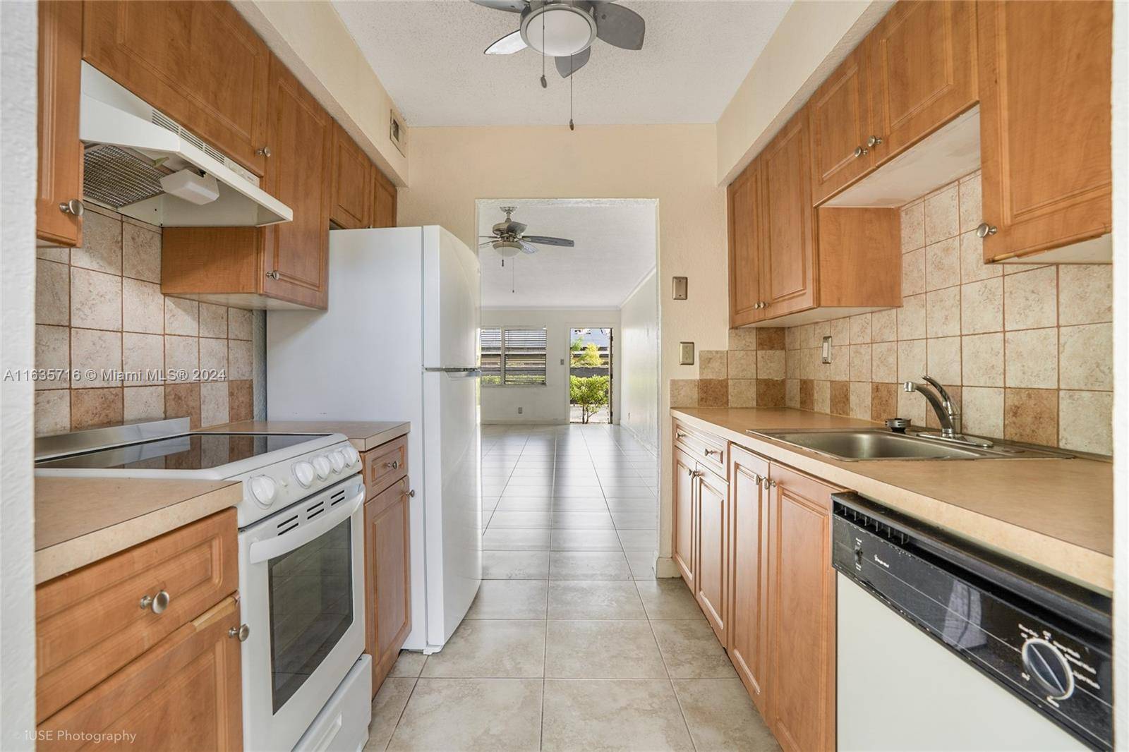 Wilton Manors, FL 33334,2607 NE 8th Ave #56