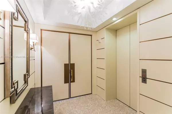 Bal Harbour, FL 33154,10295 Collins Ave #1203