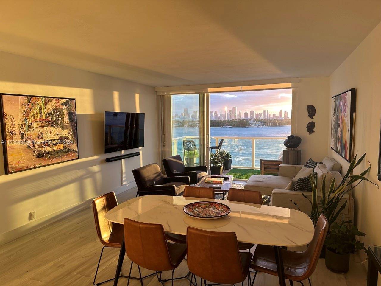 Miami Beach, FL 33139,1000 West Ave #614