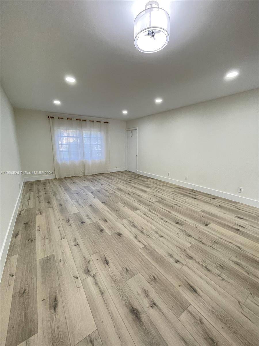 Dania Beach, FL 33314,5130 SW 40th Ave #5B