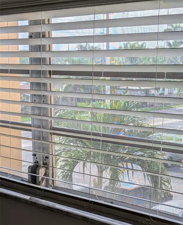 Hallandale Beach, FL 33009,420 NE 12th Ave #303