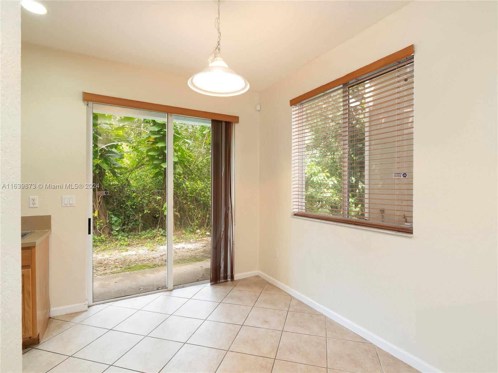 Miami Gardens, FL 33169,21213 NW 14th Pl #821