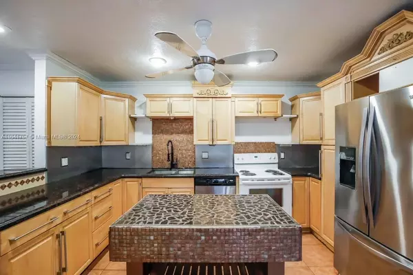 Coral Springs, FL 33065,2575 NW 82nd Ter